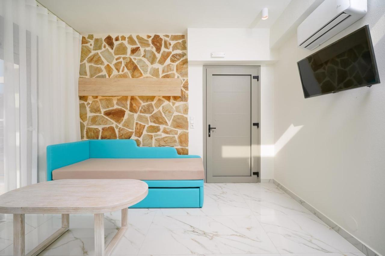 Athina Palace Luxurious Appartments Potos Exterior foto